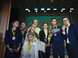 Команда КВН Школы 619 выиграла кубок главы администрации Калининского района